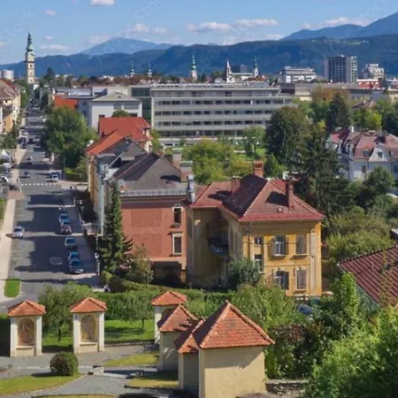 Apartment Big With Garden Klagenfurt am Woerthersee