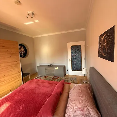 Apartment Big With Garden
