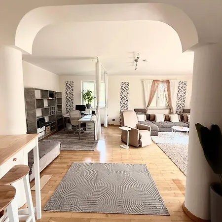 Apartment Big With Garden *