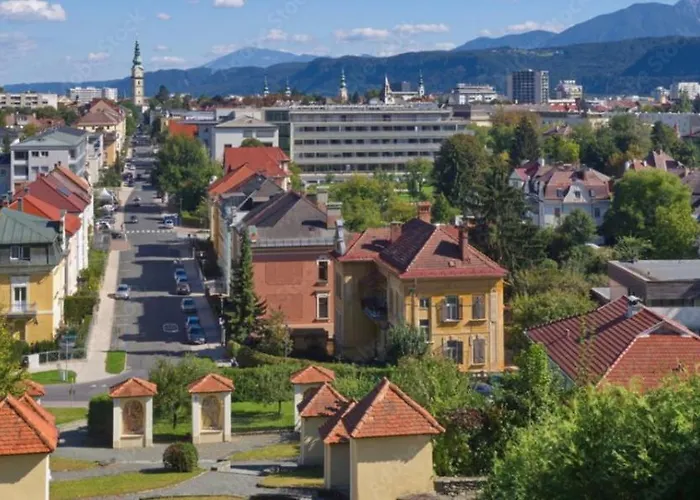 Apartment Big With Garden Klagenfurt am Woerthersee