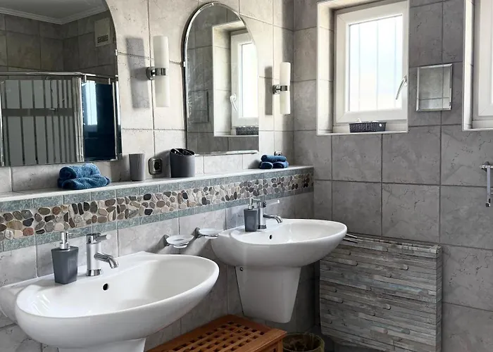 Apartment Big With Garden Klagenfurt am Woerthersee