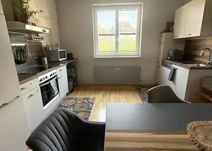 Big With Garden Apartment Klagenfurt am Woerthersee