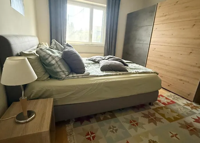 Big With Garden Klagenfurt am Woerthersee